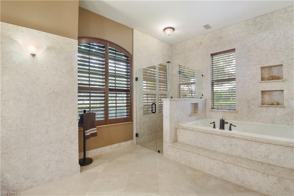 AUTUMN WOODS - Residential