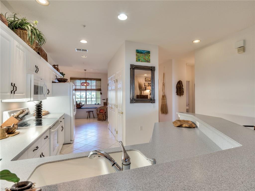 SANIBEL VIEW CONDO - Residential