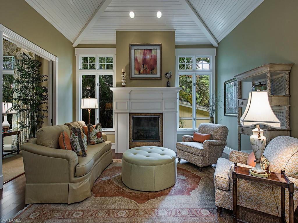 AQUALANE SHORES - Residential