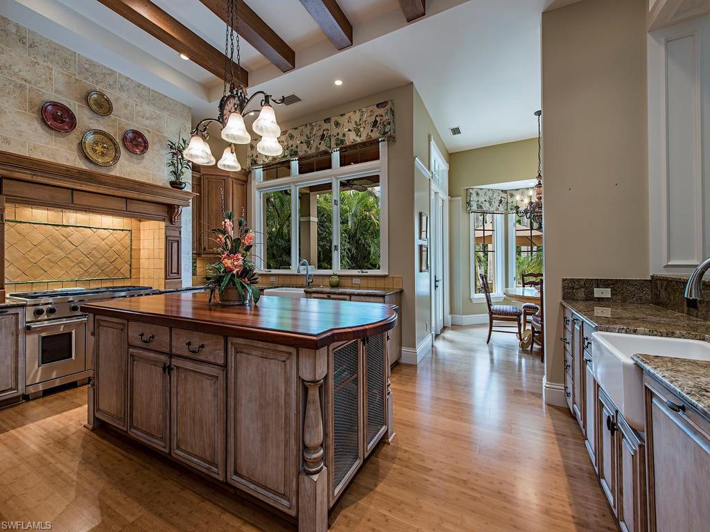 AQUALANE SHORES - Residential