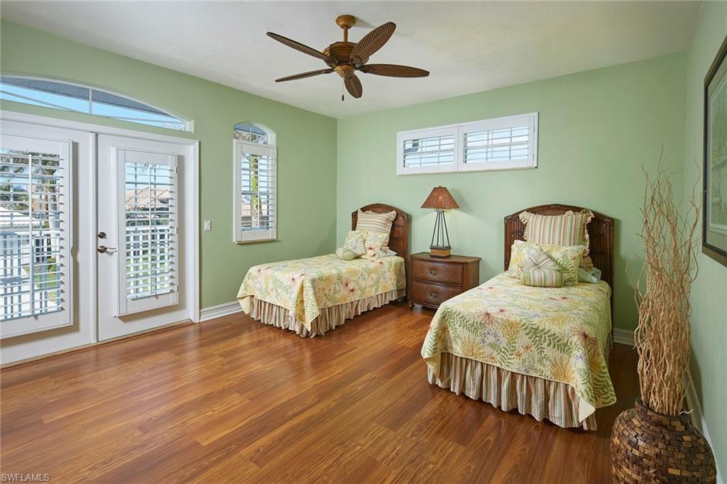 MARCO BEACH - Residential