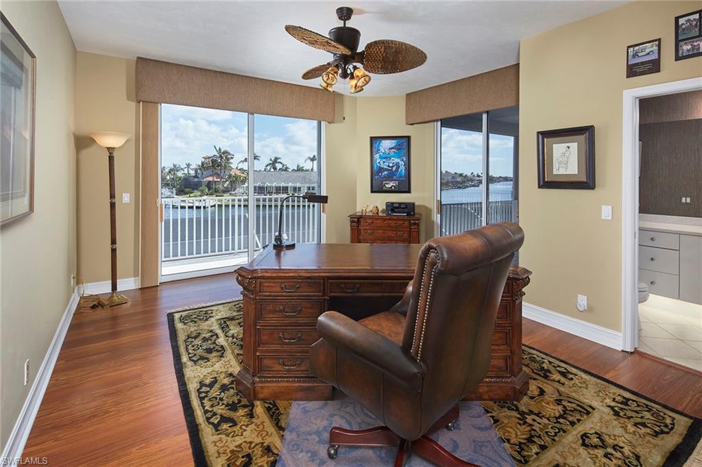 MARCO BEACH - Residential