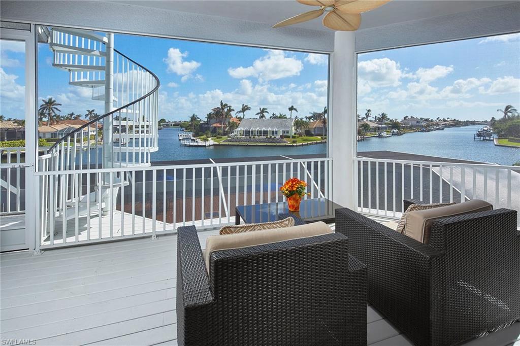 MARCO BEACH - Residential