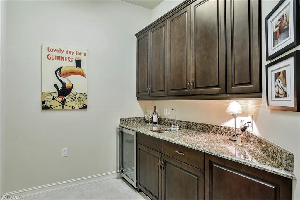 LUSSO VILLAS - Residential