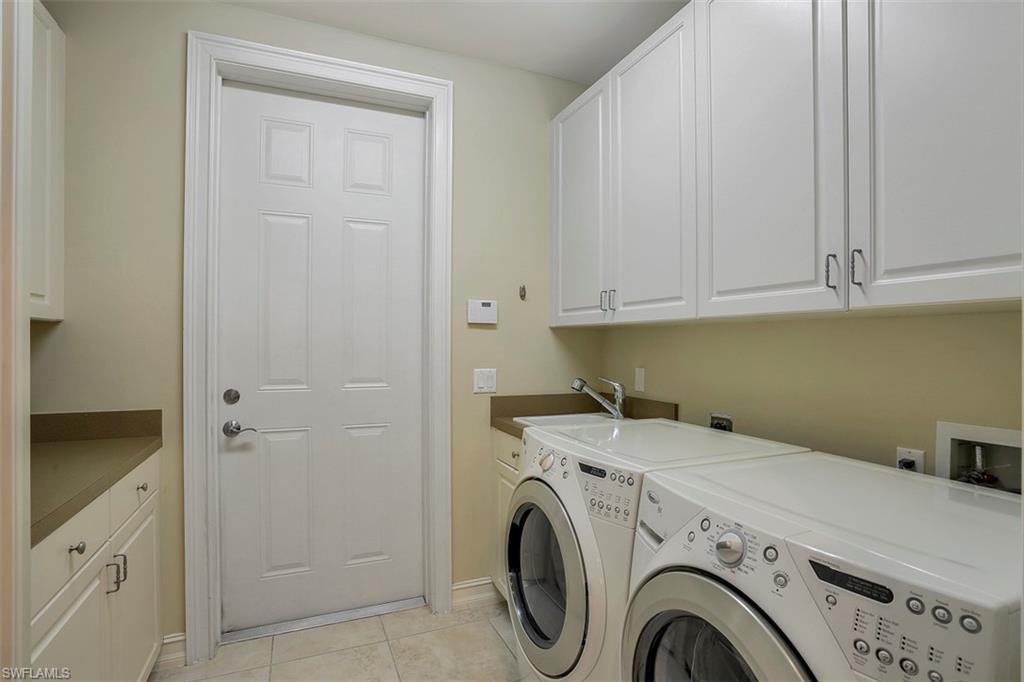 LUSSO VILLAS - Residential