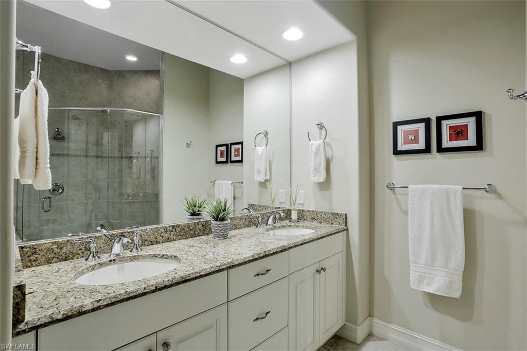 LUSSO VILLAS - Residential