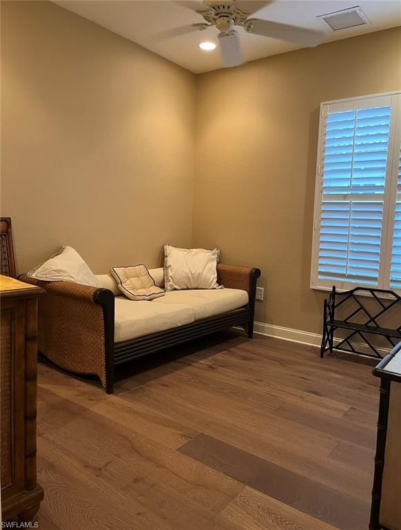 EMERSON SQUARE - Residential