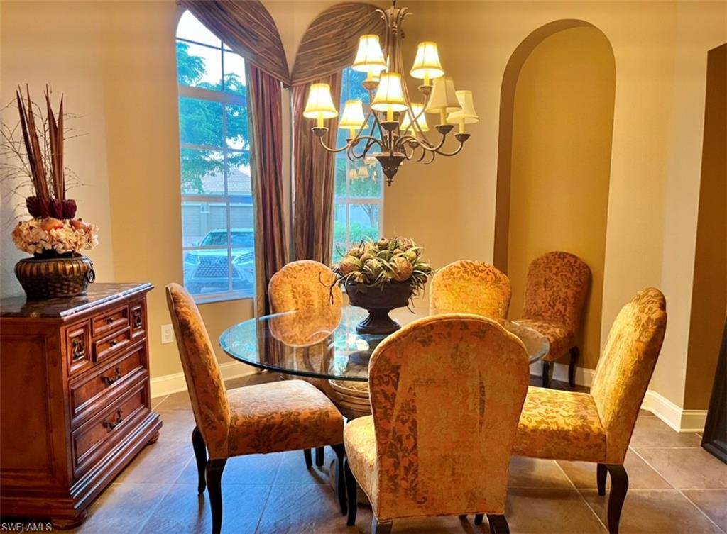 EMERSON SQUARE - Residential