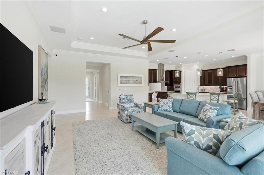4559 Tamarind WAY