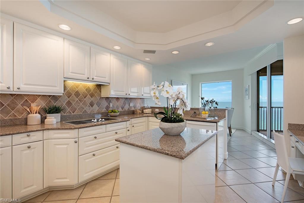 REMINGTON AT BAY COLONY - Residential