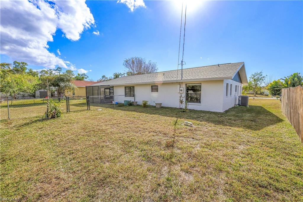 SAN CARLOS PARK - Residential