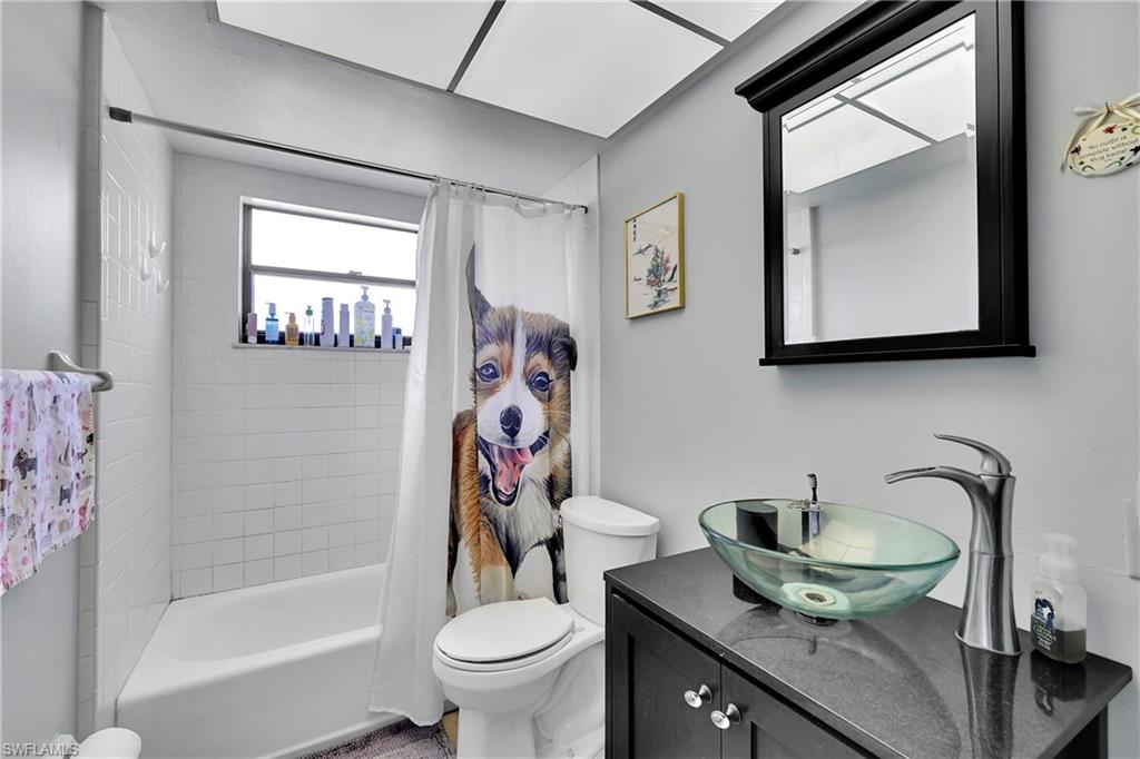 SAN CARLOS PARK - Residential