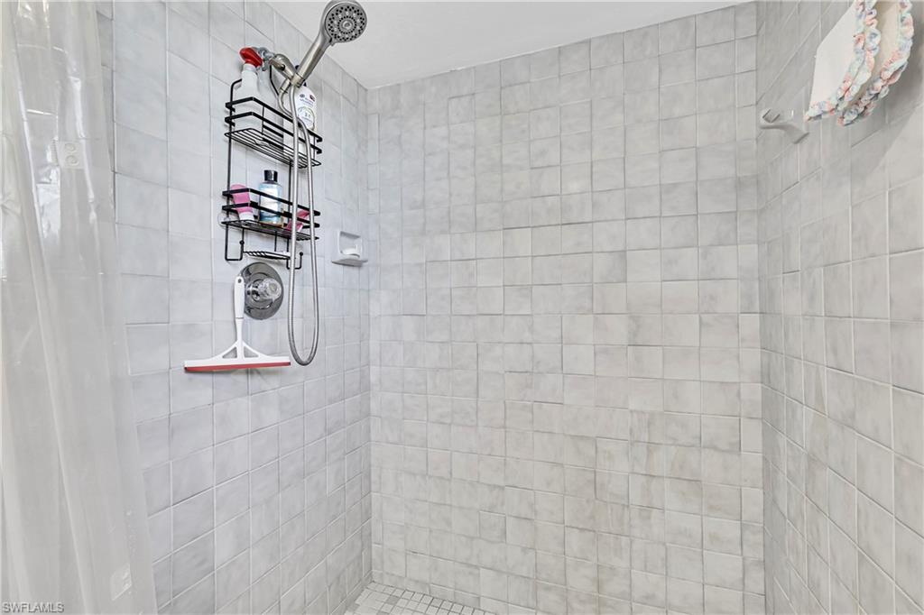 SAN CARLOS PARK - Residential