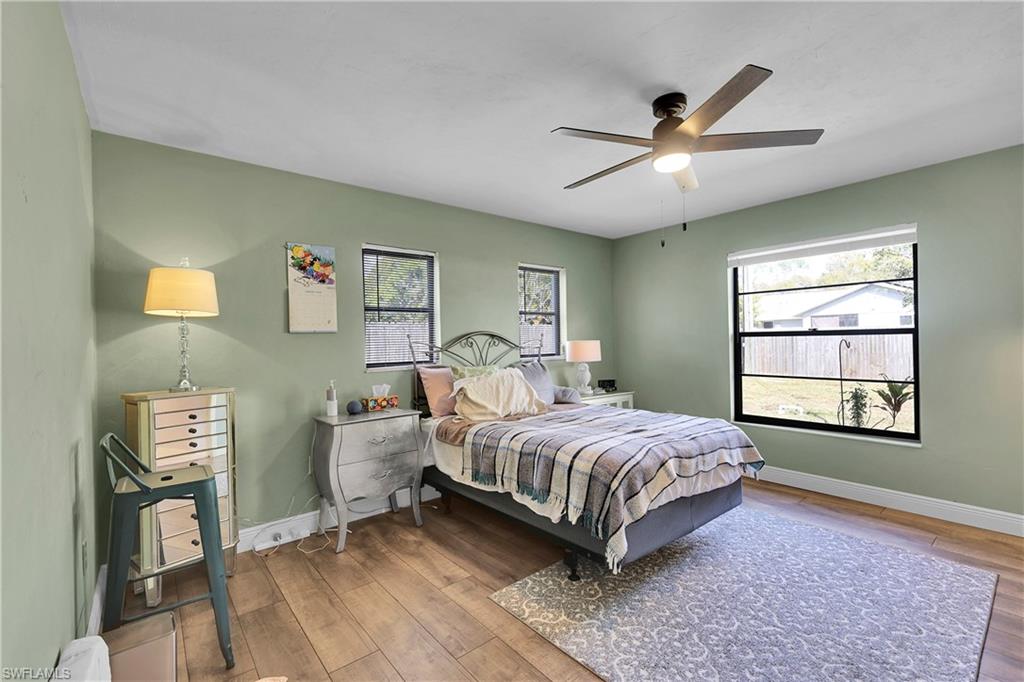 SAN CARLOS PARK - Residential