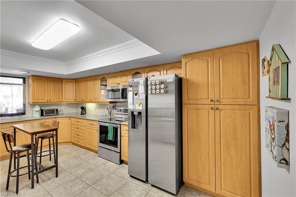 SAN CARLOS PARK - Residential