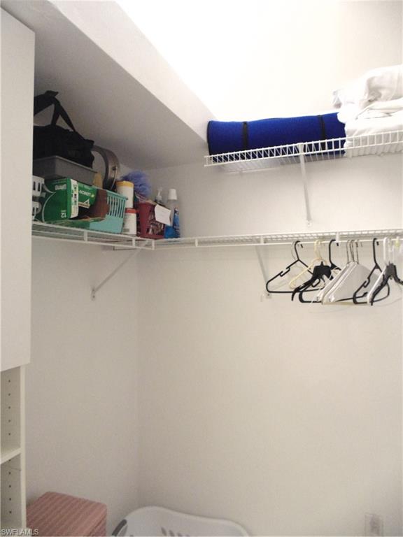 DEL VERA COUNTRY CLUB - Residential Lease