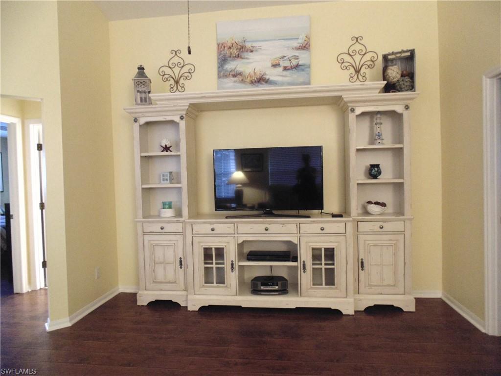 DEL VERA COUNTRY CLUB - Residential Lease