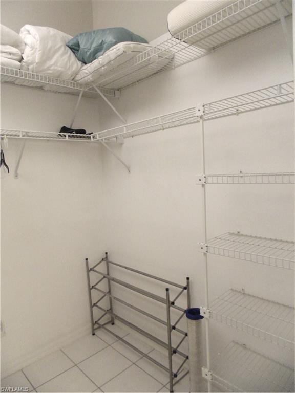 DEL VERA COUNTRY CLUB - Residential Lease