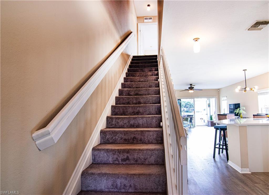 OLYMPIA POINTE - Residential