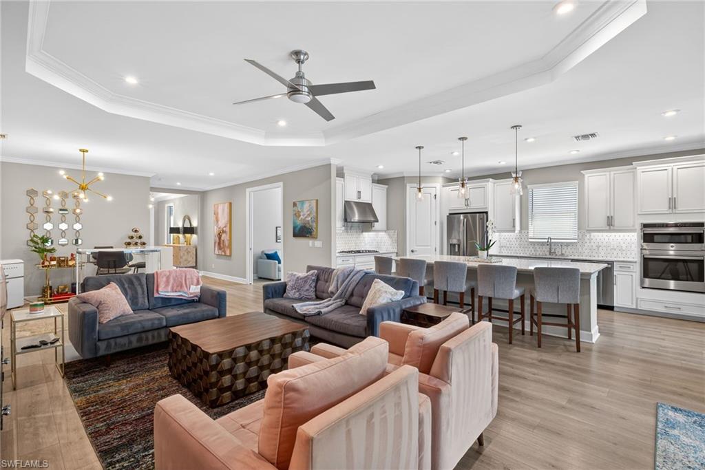 ESPLANADE - Residential