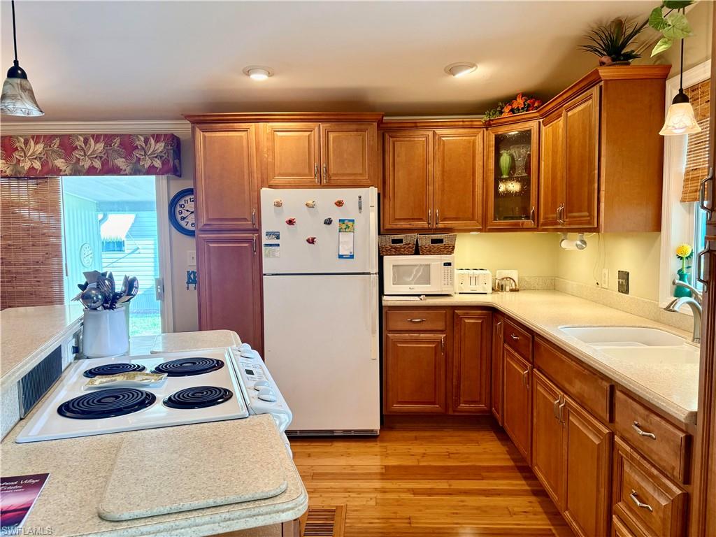 LAKE ARROWHEAD MOB VILLAGE - Residential