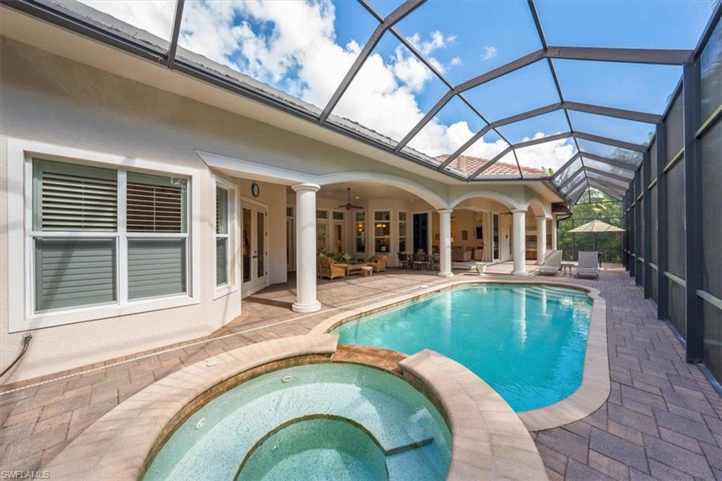 CASTLEWOOD - Residential