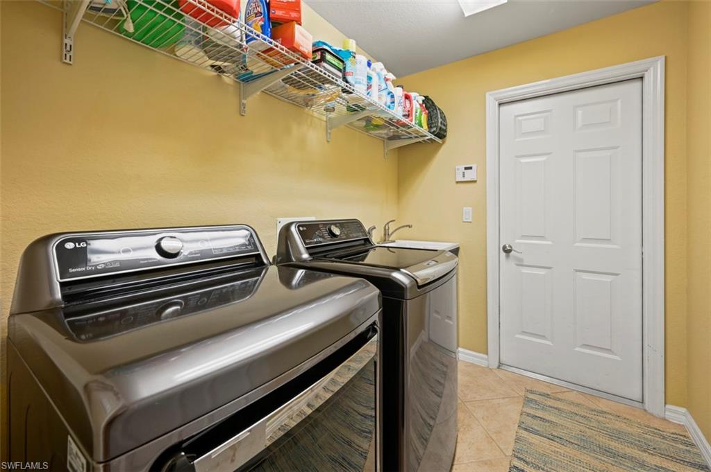 BELLA TERRA - Residential Lease