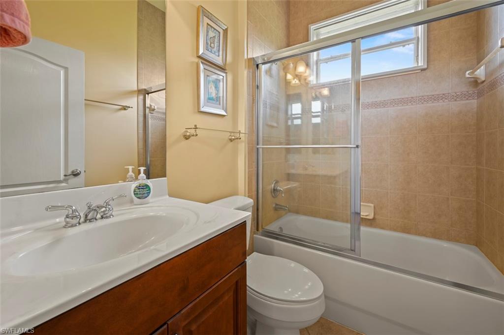 BELLA TERRA - Residential Lease