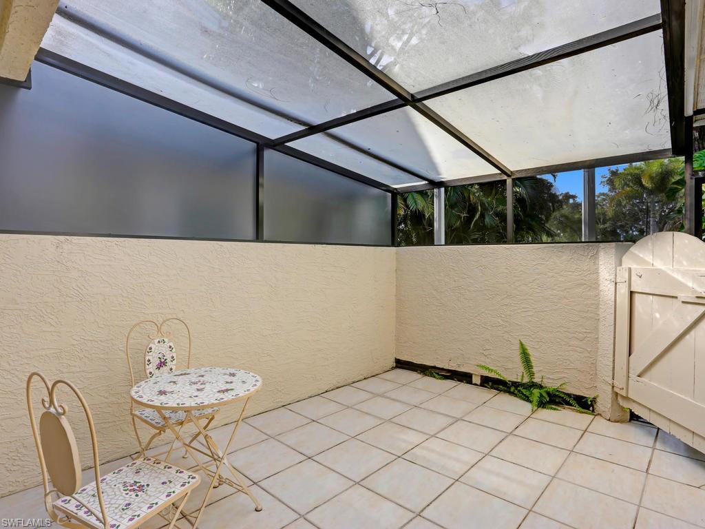 EMERALD WOODS - Residential