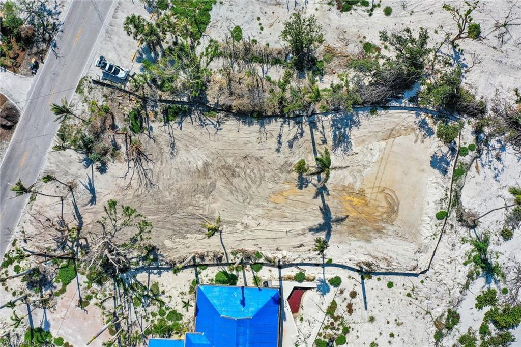 METES AND BOUNDS - Land