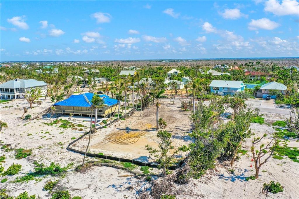 METES AND BOUNDS - Land