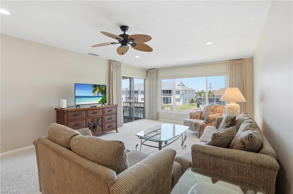 SEABREEZE CONDO - Residential
