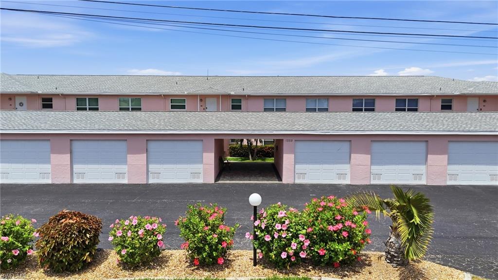 SEABREEZE CONDO - Residential