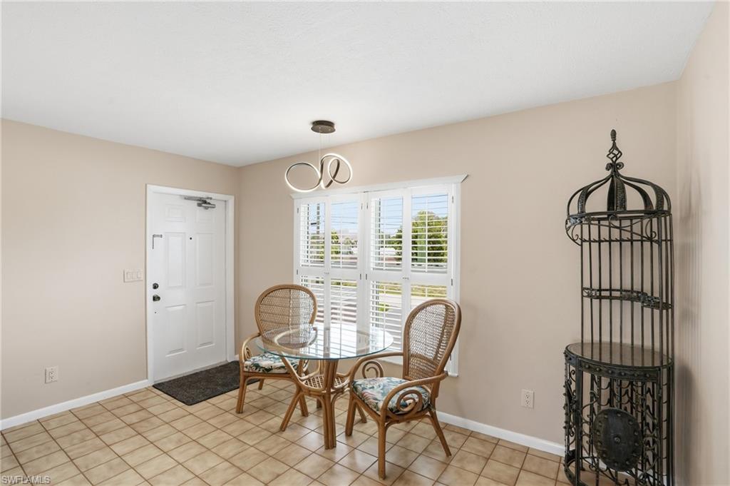 SEABREEZE CONDO - Residential