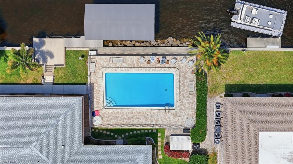 SEABREEZE CONDO - Residential