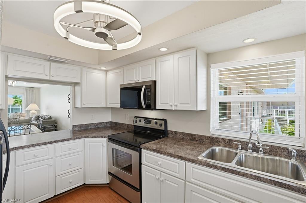 SEABREEZE CONDO - Residential