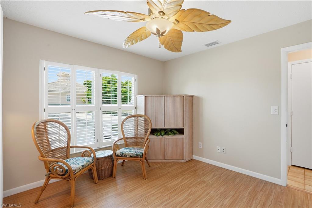 SEABREEZE CONDO - Residential