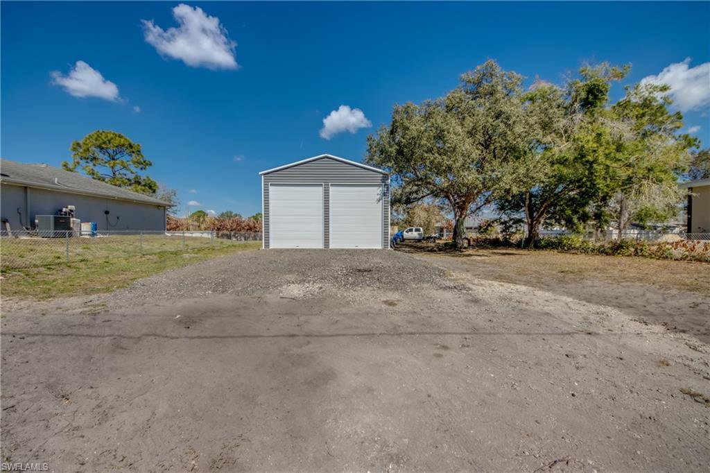 LEHIGH ACRES - Residential