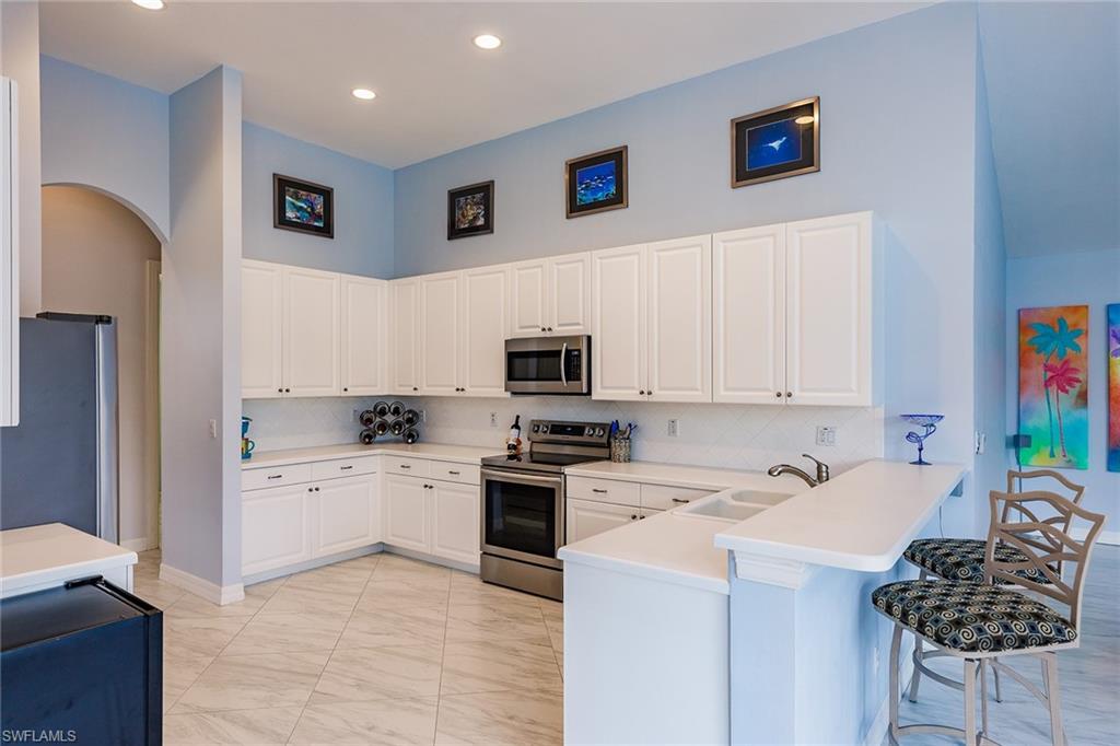 SATURNIA LAKES - Residential