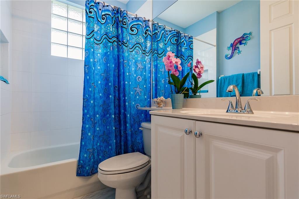 SATURNIA LAKES - Residential