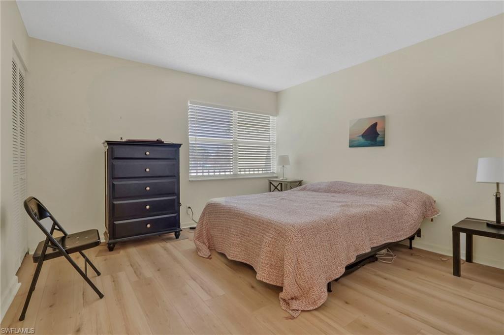 FOREST LAKES - Residential