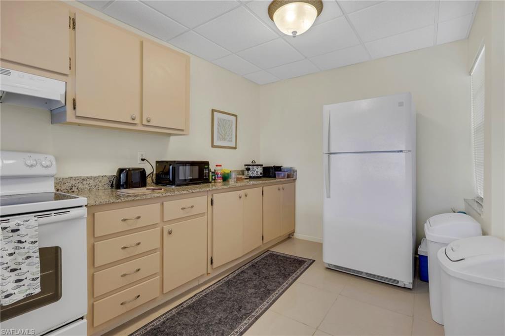 FOREST LAKES - Residential