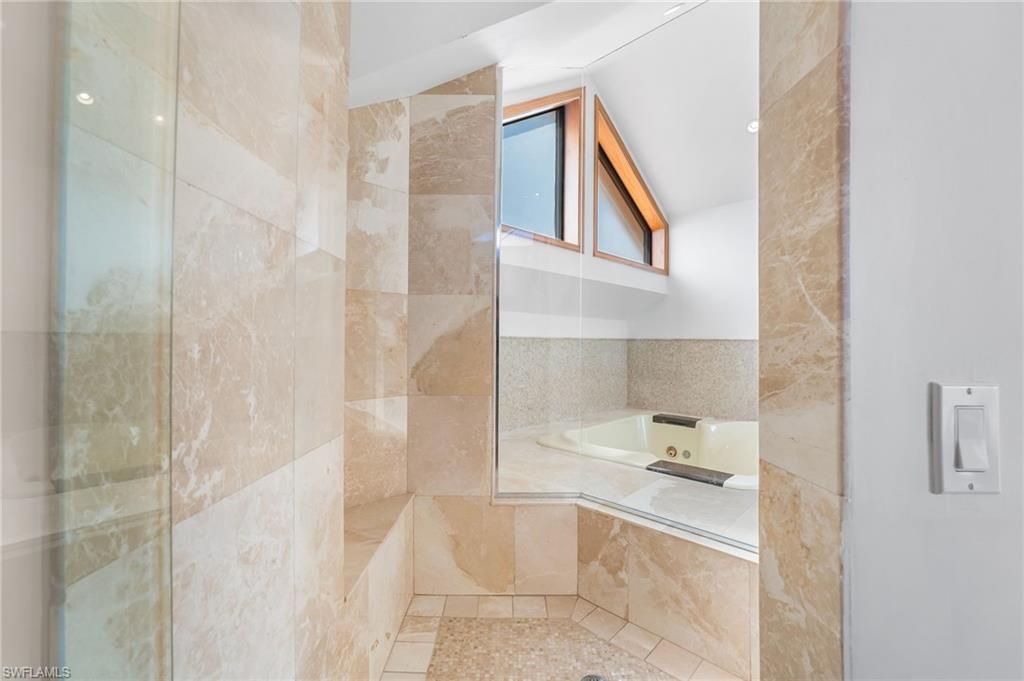 SAFETY HARBOR CLUB - Residential