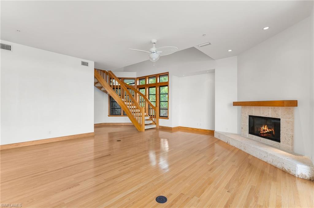 SAFETY HARBOR CLUB - Residential