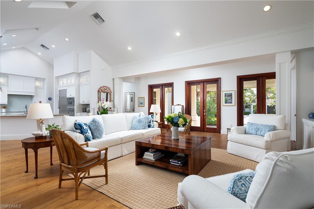 MOORINGS - Residential