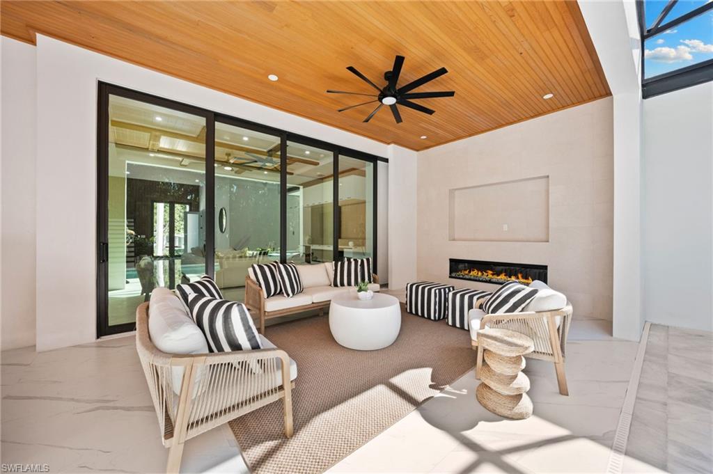 OLDE NAPLES - Residential