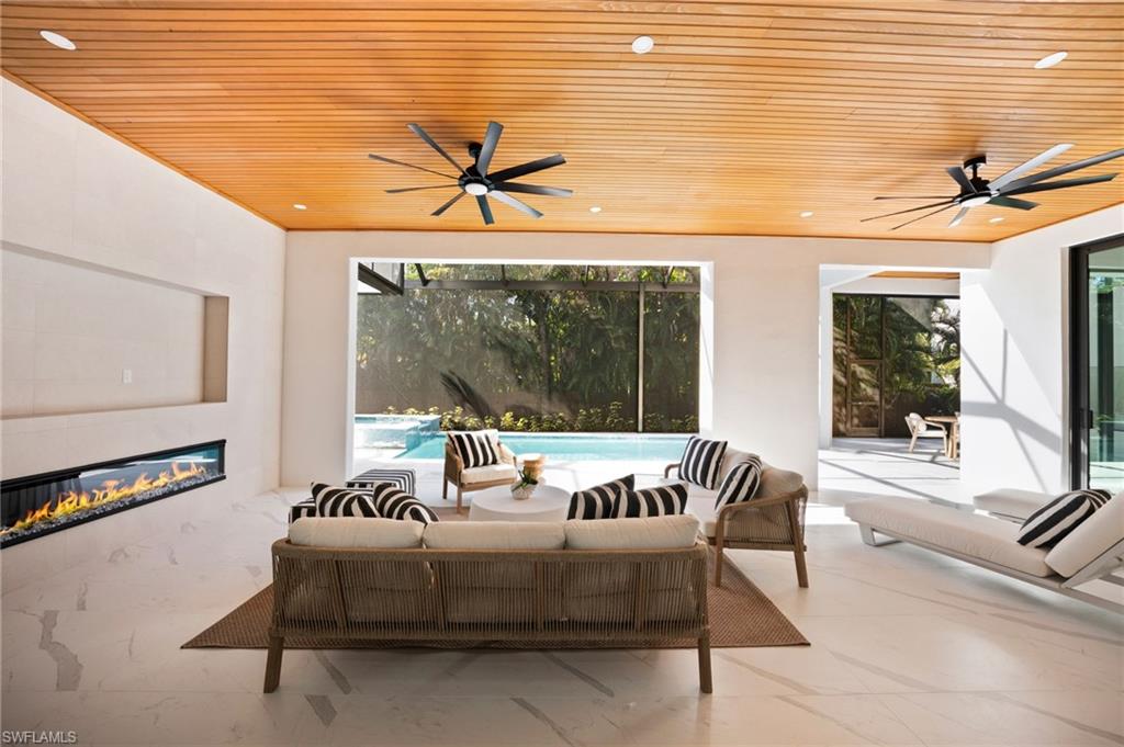 OLDE NAPLES - Residential