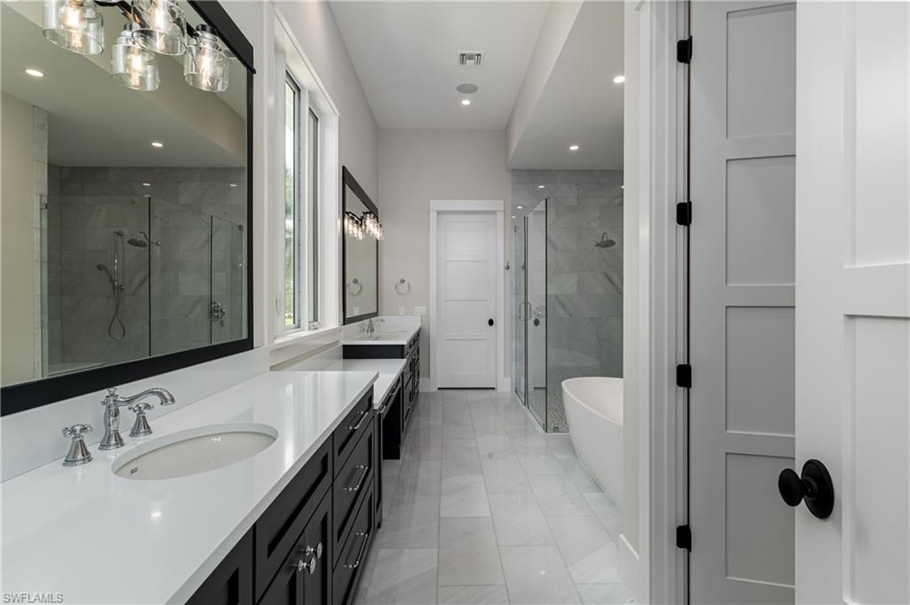 ROYAL HARBOR - Residential