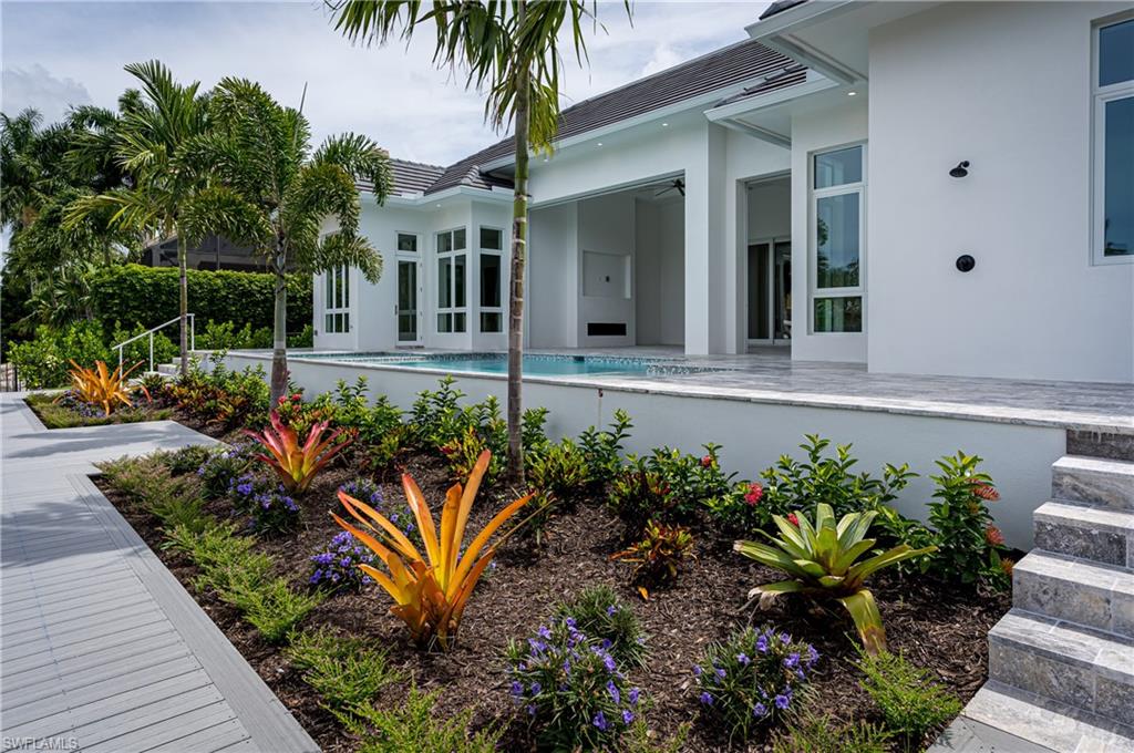 ROYAL HARBOR - Residential