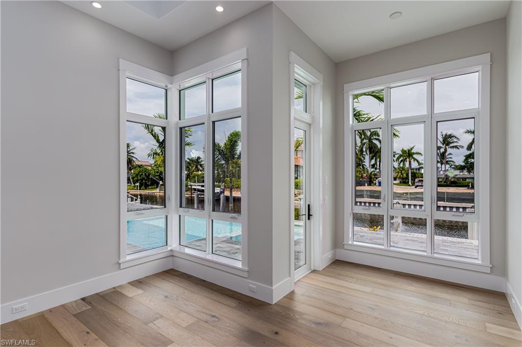 ROYAL HARBOR - Residential